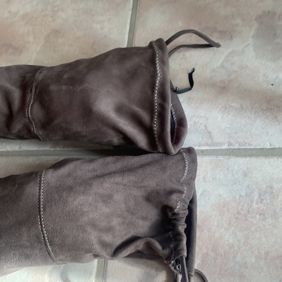 Streetwear Society Gray Over the Knee Block Heel Boots Size 6 - Picture 8 of 16